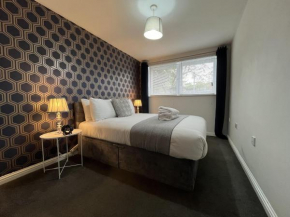 Modern Spacious Apartment in Private Grounds